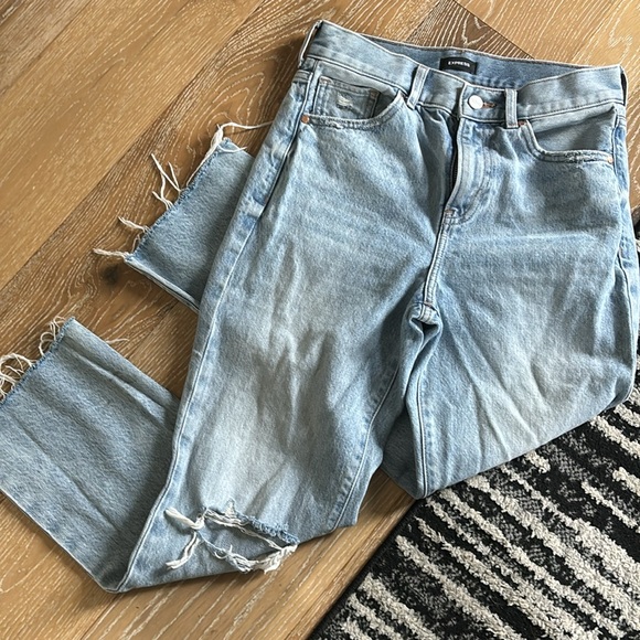 Express Hi Rise Straight Ankle size 2 - Picture 2 of 4